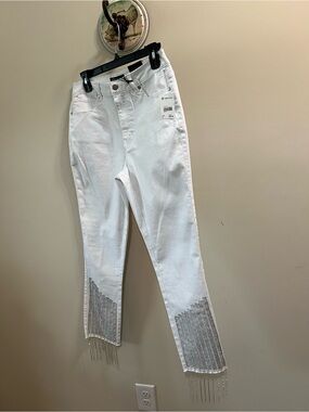 Versona NWT White Women’s Jeans with Silver Fringe Detail Size 8